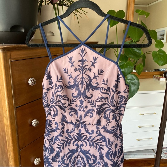 NWT | BCBGMAXAZRIA | Mauve Embroidered Dress - Picture 3 of 8